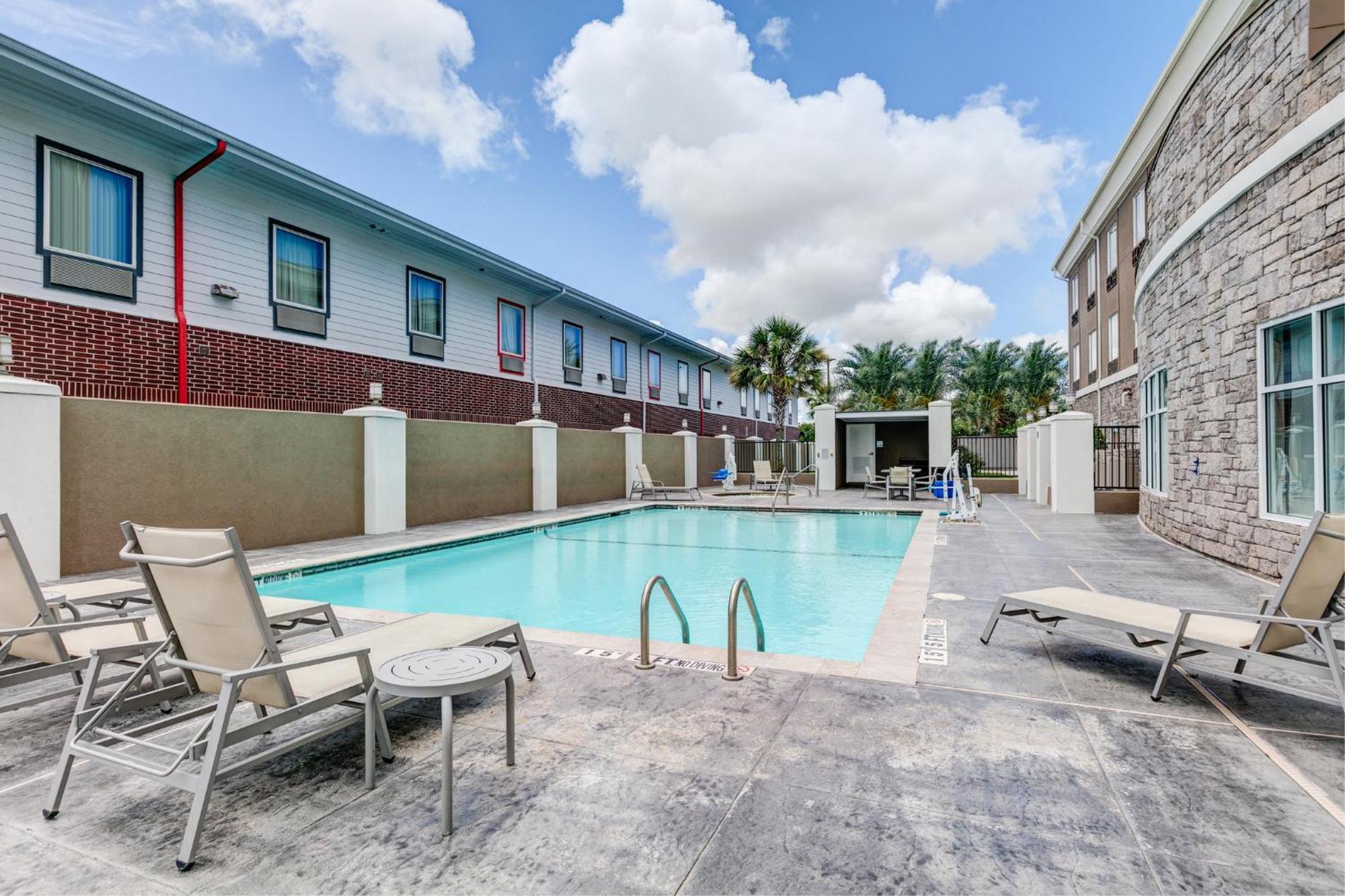 Holiday Inn Express Hotel & Suites Clute-Lake Jackson By Ihg Eksteriør bilde