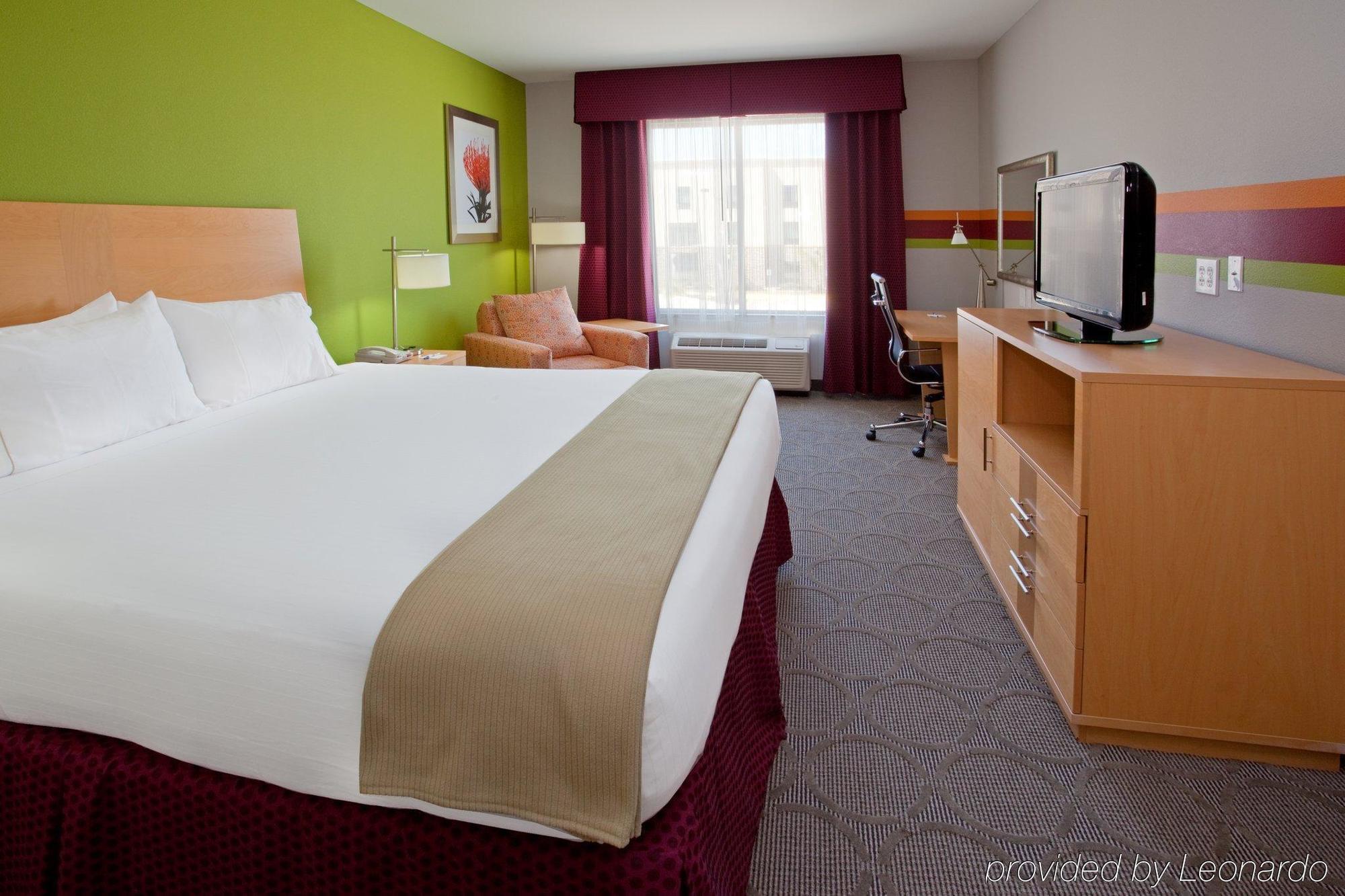 Holiday Inn Express Hotel & Suites Clute-Lake Jackson By Ihg Rom bilde